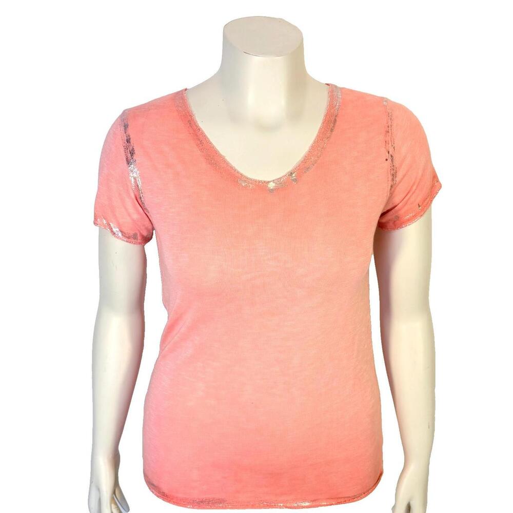 Ever wanted to own a top that is made in Italy ? The Gigi Moda Women's M Pink Kn
